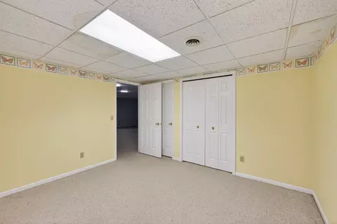 Bedroom - 2209 Mapleleaf, Midland, MI 48640 photo 7 of 8