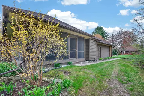 Exterior - 2209 Mapleleaf, Midland, MI 48640 photo 10 of 15