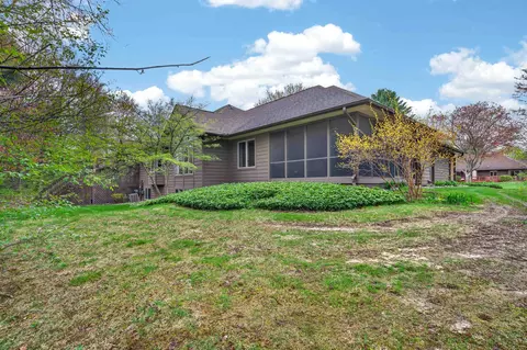 Exterior - 2209 Mapleleaf, Midland, MI 48640 photo 11 of 15