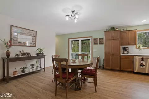 Dining - 668 S Bartlett, Saint Clair, MI 48079 photo 2 of 3