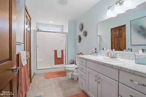 Bath - 668 S Bartlett, Saint Clair, MI 48079 photo 5 of 5
