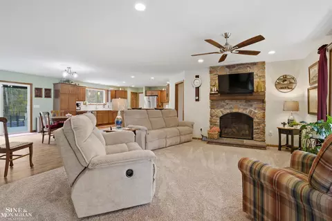 Living - 668 S Bartlett, Saint Clair, MI 48079 photo 1 of 1