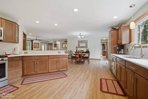 Kitchen - 668 S Bartlett, Saint Clair, MI 48079 photo 4 of 4