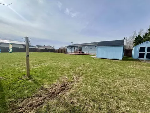 Exterior - e9574 Prospect Street, Munising, MI 49862 photo 3 of 8