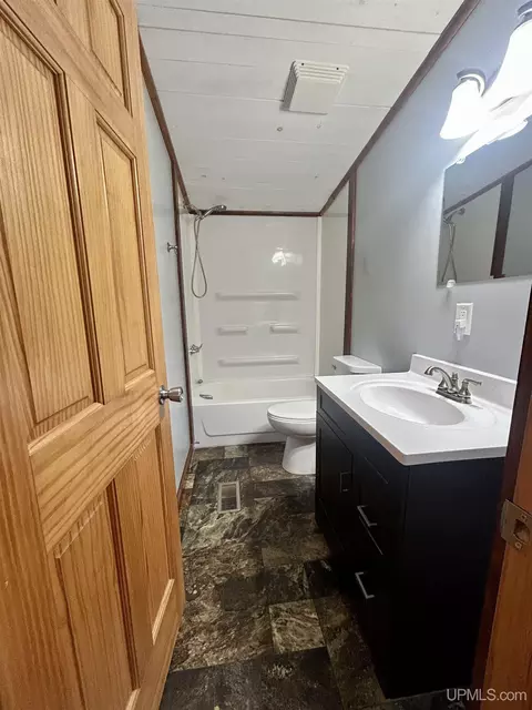 Bath - e9574 Prospect Street, Munising, MI 49862 photo 4 of 4
