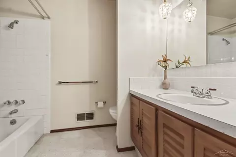 Bath - 12821 S Basell, Hemlock, MI 48626 photo 3 of 3