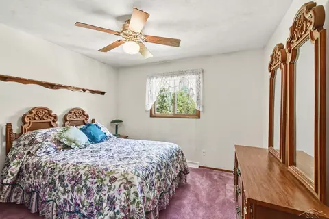 Bedroom - 12821 S Basell, Hemlock, MI 48626 photo 2 of 3