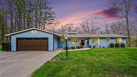 Exterior - 1607 E Putnam, Midland, MI 48640 photo 3 of 12