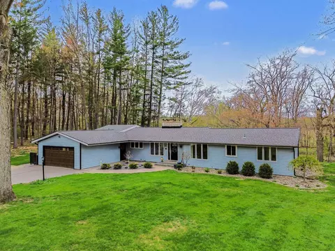 Exterior - 1607 E Putnam, Midland, MI 48640 photo 8 of 12