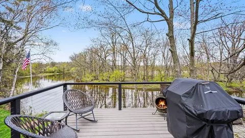 Exterior - 1607 E Putnam, Midland, MI 48640 photo 5 of 12