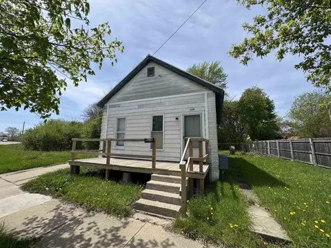 1639 Warren, Saginaw, MI 48601