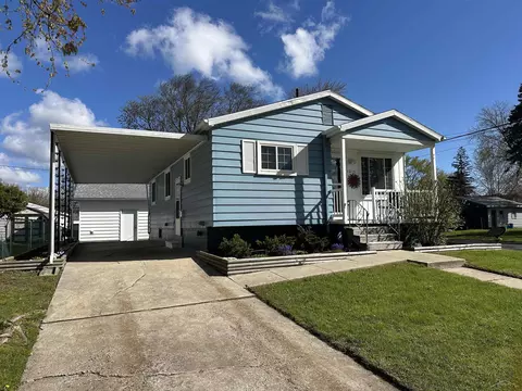 1215 Marchand, Bay City, MI 48706