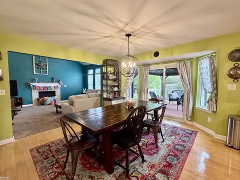 Dining - 2206 Kildare, Davison, MI 48423 photo 3 of 4