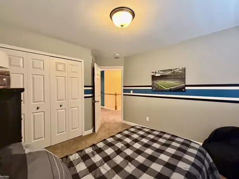 Bedroom - 2206 Kildare, Davison, MI 48423 photo 7 of 8
