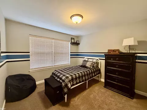 Bedroom - 2206 Kildare, Davison, MI 48423 photo 6 of 8