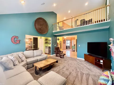 Living - 2206 Kildare, Davison, MI 48423 photo 4 of 7