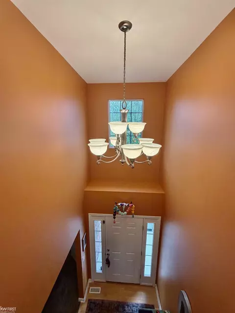 Entry Way - 2206 Kildare, Davison, MI 48423 photo 3 of 6