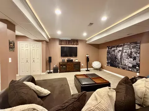 Living - 2206 Kildare, Davison, MI 48423 photo 7 of 7