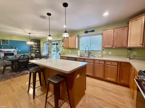 Kitchen - 2206 Kildare, Davison, MI 48423 photo 4 of 5