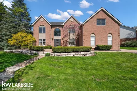 4781 Birkdale, Commerce Twp, MI 48382
