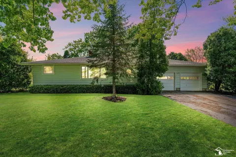 1880 Meadow, Monroe, MI 48162