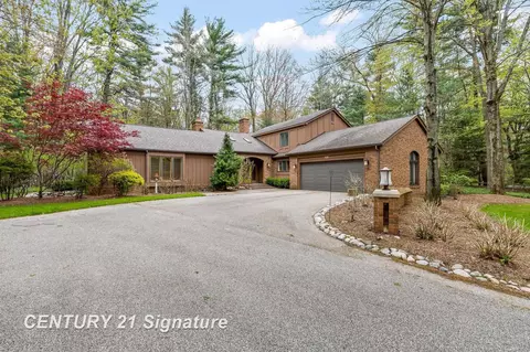 3616 White Pine Way, Midland, MI 48640