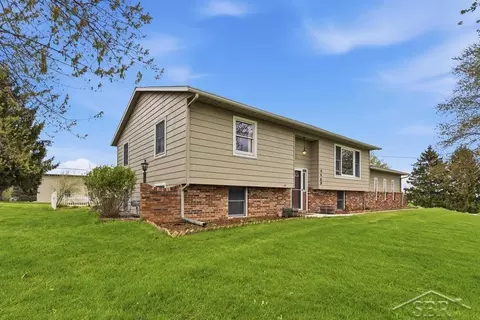 4469 E Millbrook, Mount Pleasant, MI 48858
