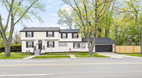 16350 Mack, Grosse Pointe Park, MI 48230