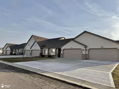28009 Gregory, Grand Blanc, MI 48439