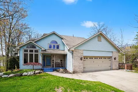 5089 N Fox, Sanford, MI 48657