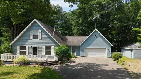 124 Winding, Houghton Lake, MI 48629