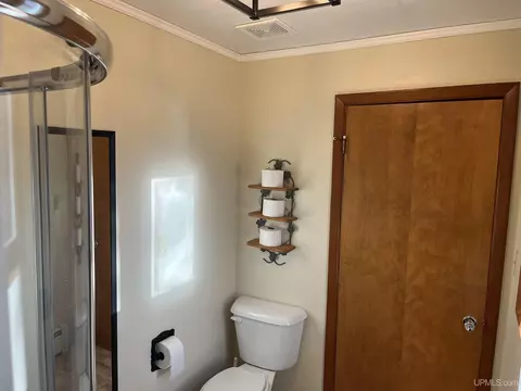 Bath - 255 S Rose, Ishpeming, MI 49849 photo 3 of 8