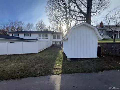 Exterior - 255 S Rose, Ishpeming, MI 49849 photo 11 of 13