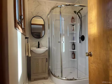 Bath - 255 S Rose, Ishpeming, MI 49849 photo 2 of 8