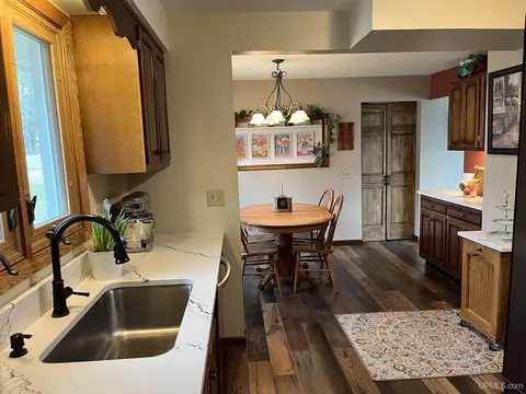 Kitchen - 255 S Rose, Ishpeming, MI 49849 photo 3 of 3