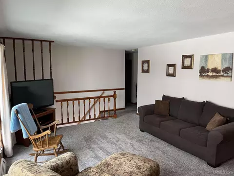 Living - 255 S Rose, Ishpeming, MI 49849 photo 3 of 5