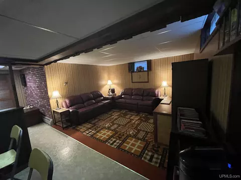 Living - 255 S Rose, Ishpeming, MI 49849 photo 5 of 5