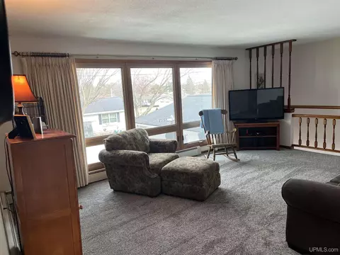 Living - 255 S Rose, Ishpeming, MI 49849 photo 1 of 5