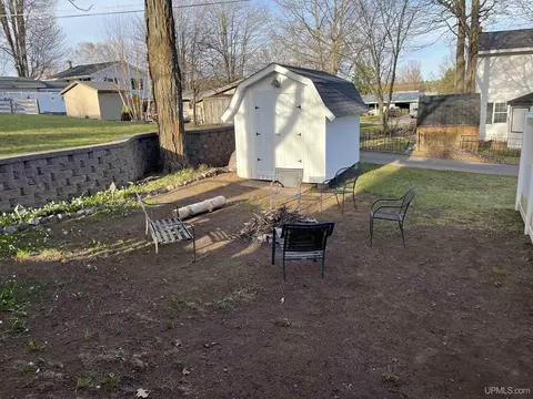 Exterior - 255 S Rose, Ishpeming, MI 49849 photo 9 of 13