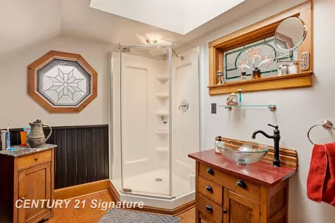 Bath - 4815 N Hemlock, Hemlock, MI 48626 photo 2 of 2