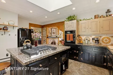 Kitchen - 4815 N Hemlock, Hemlock, MI 48626 photo 4 of 4