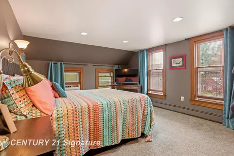 Bedroom - 4815 N Hemlock, Hemlock, MI 48626 photo 3 of 4