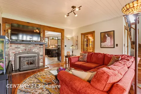 Living - 4815 N Hemlock, Hemlock, MI 48626 photo 1 of 3