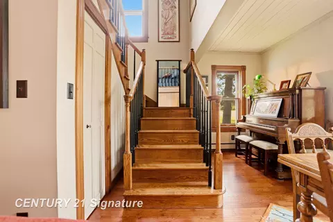 Entry Way - 4815 N Hemlock, Hemlock, MI 48626 photo 6 of 10
