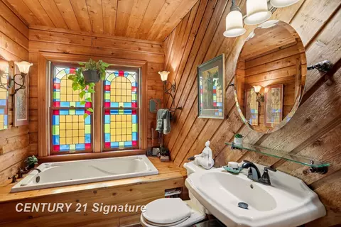 Bath - 4815 N Hemlock, Hemlock, MI 48626 photo 1 of 2