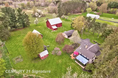 View/Area - 4815 N Hemlock, Hemlock, MI 48626 photo 3 of 8