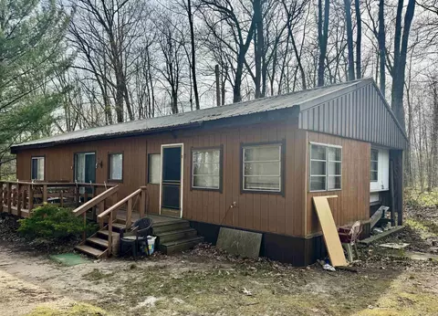 Exterior - 2691 Ridge, Harrison, MI 48625 photo 2 of 8