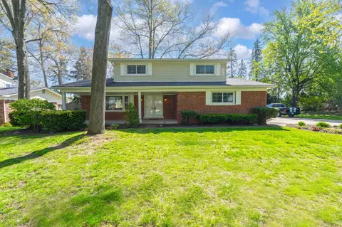 6486 Thorneycroft, Shelby Township, MI 48316