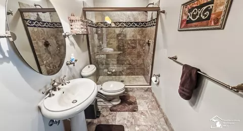 Bath - 1566 Riverview, Monroe, MI 48162 photo 4 of 6