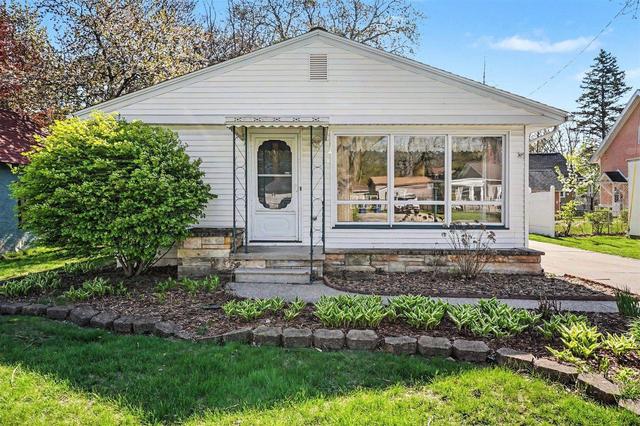 1302 Green, Bay City, MI 48708